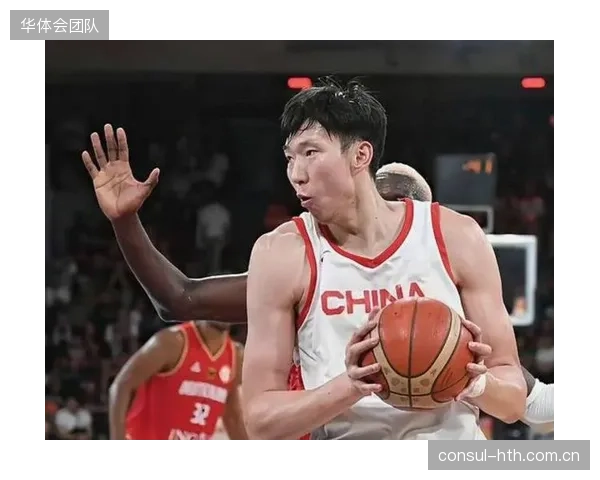 周琦在北京队展现了本土顶级护框能力，是球队内线的防守核心。
